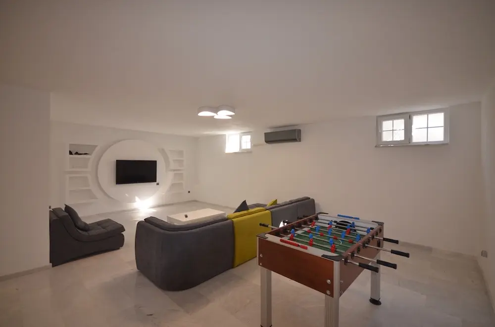 Spacious room